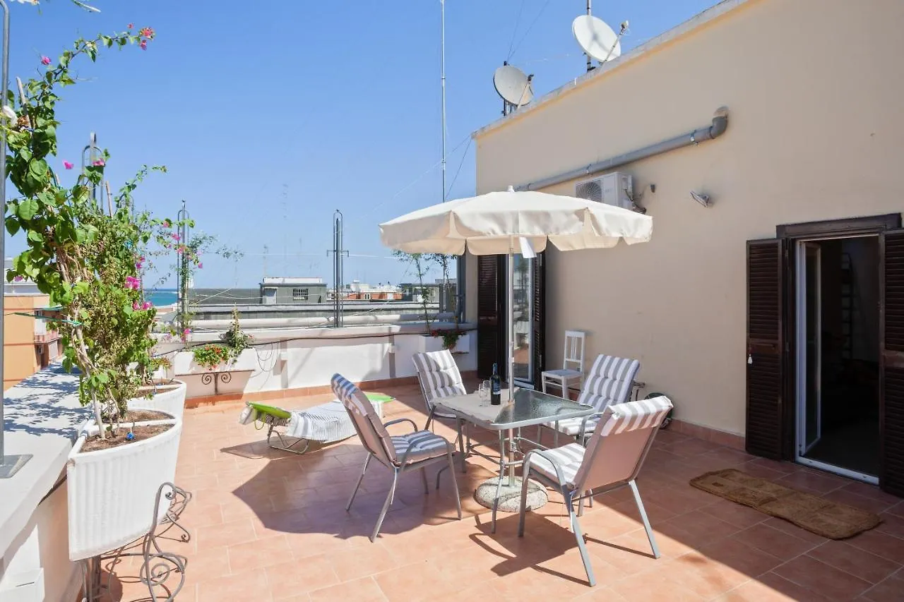 La Bella Vista Bari Sea View Terrace Flat Daire İtalya